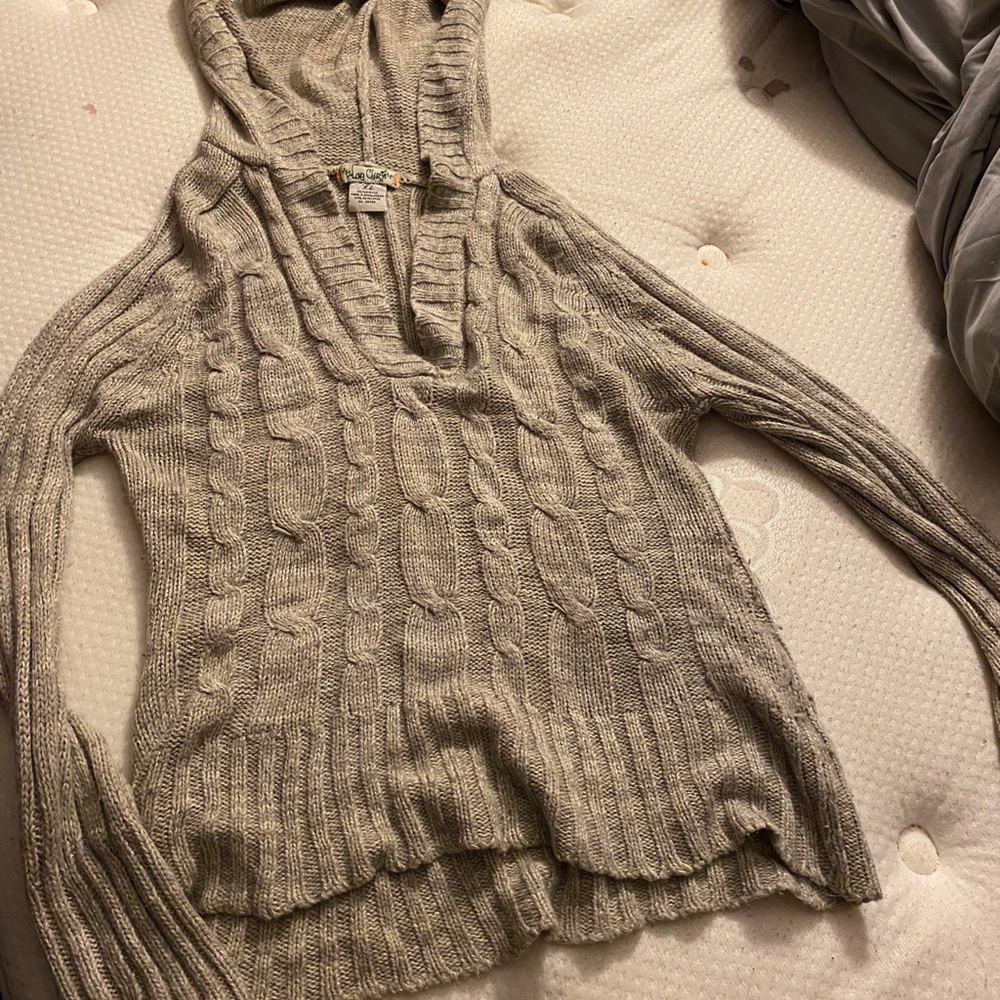 Sweater shirt with hoodie knitted